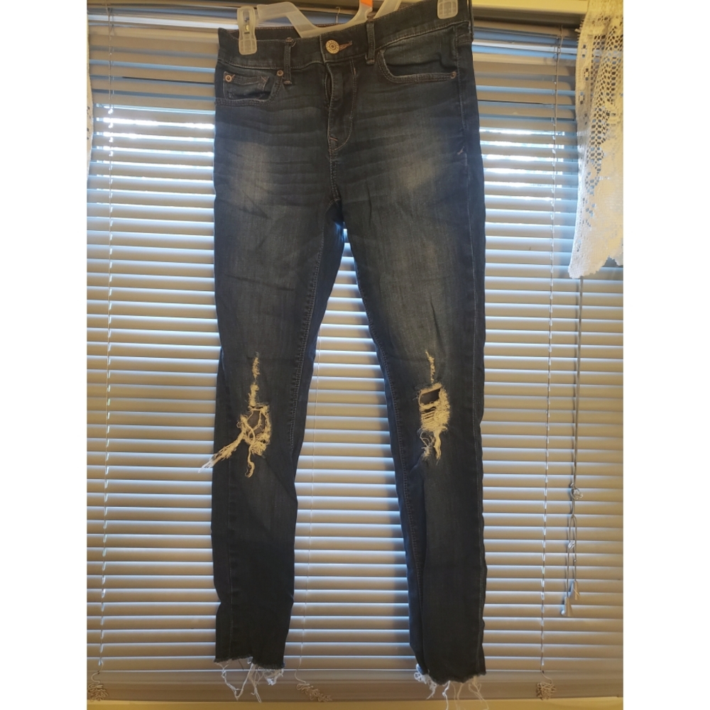 Express ripped Capri Jeans